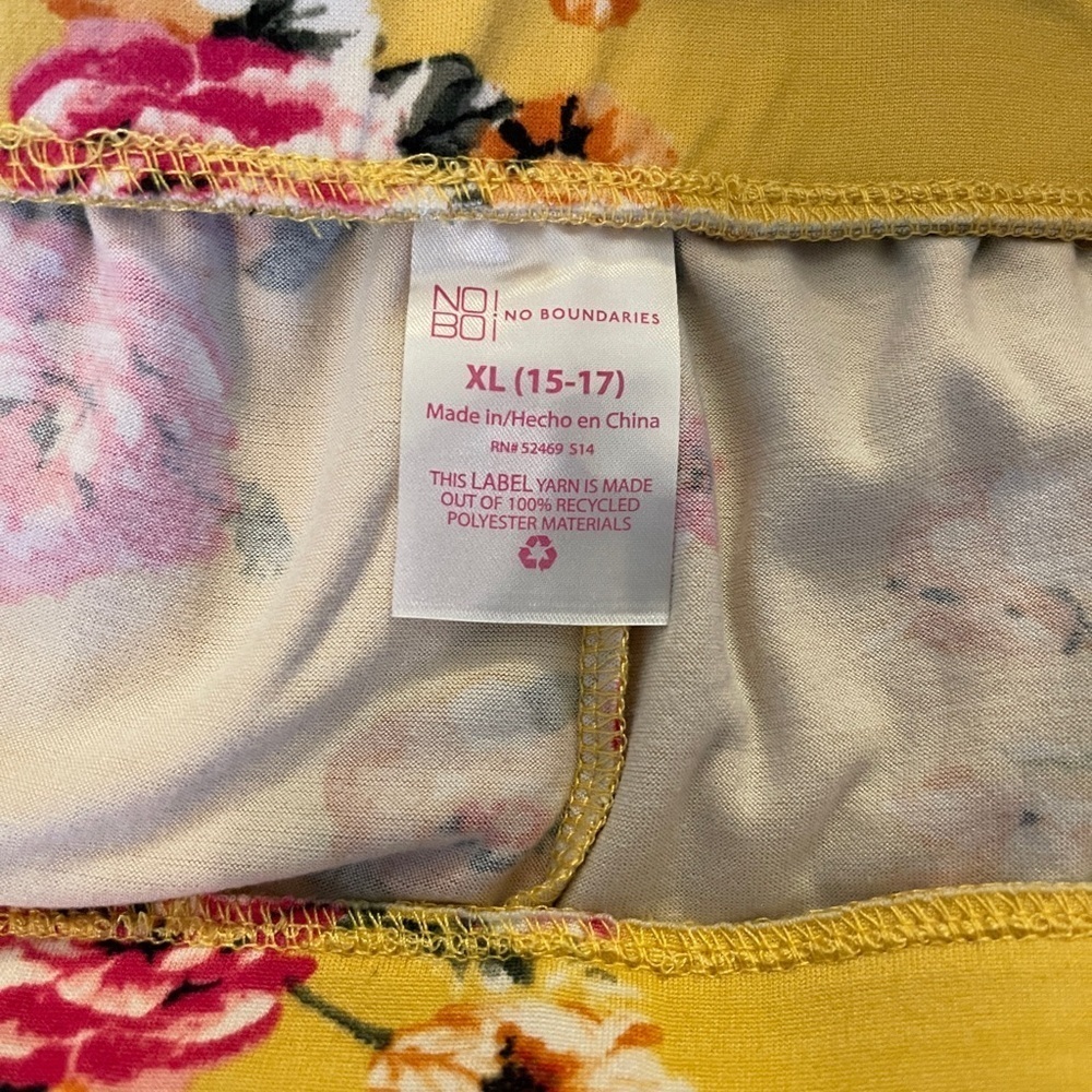 No Boundries yellow floral pull on skort in Jr size XL (15-17). - Picture 5 of 8